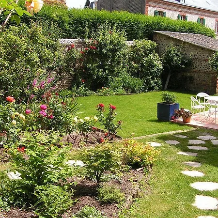 Jardin Gorbeau & Bed & Breakfast 4*