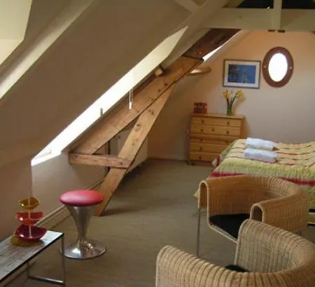 Bed & Breakfast Jardin Gorbeau & 4*