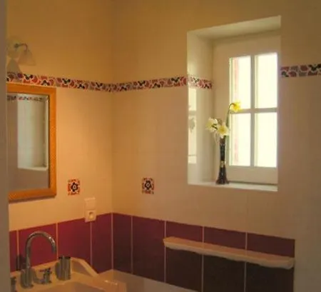 Bed & Breakfast Jardin Gorbeau & 4*