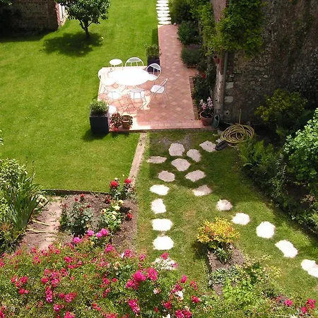 Jardin Gorbeau & 4*